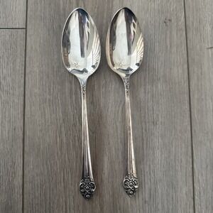 Oneida Community PLANTATION Silverplate Flatware 2 Piece Solid Serving Spoons